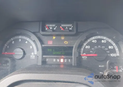 2013 Ford E-150 Commercial z USA, uszkodzony, nr VIN 1FTNE1EW3DDA69192